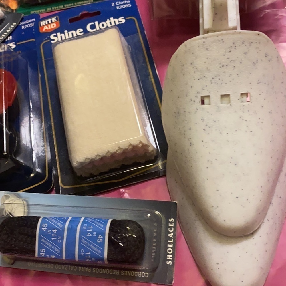 2/$20.  Nice Little Shoe Helps Bundle - Picture 5 of 6